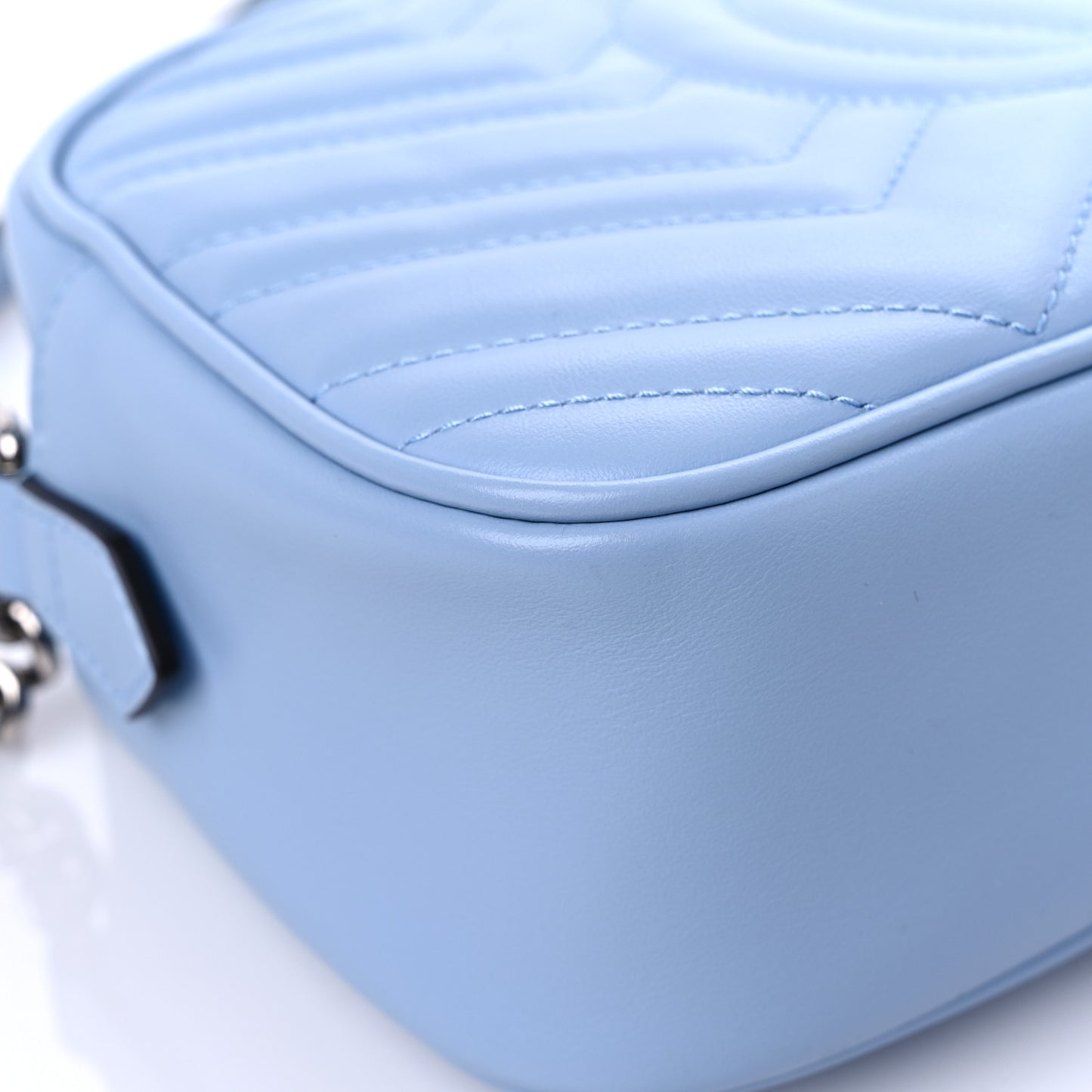 Calfskin Matelasse Small GG Marmont Chain Shoulder Bag Porcelain Light Blue