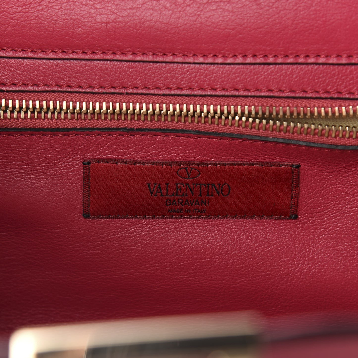 Vitello Small Rockstud Tote Fuchsia