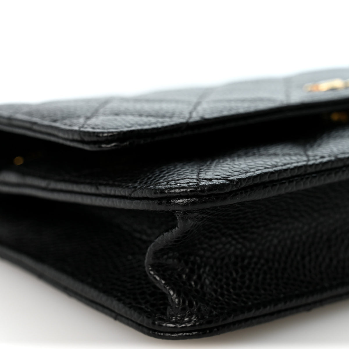 Caviar Quilted Wallet on Chain WOC Black