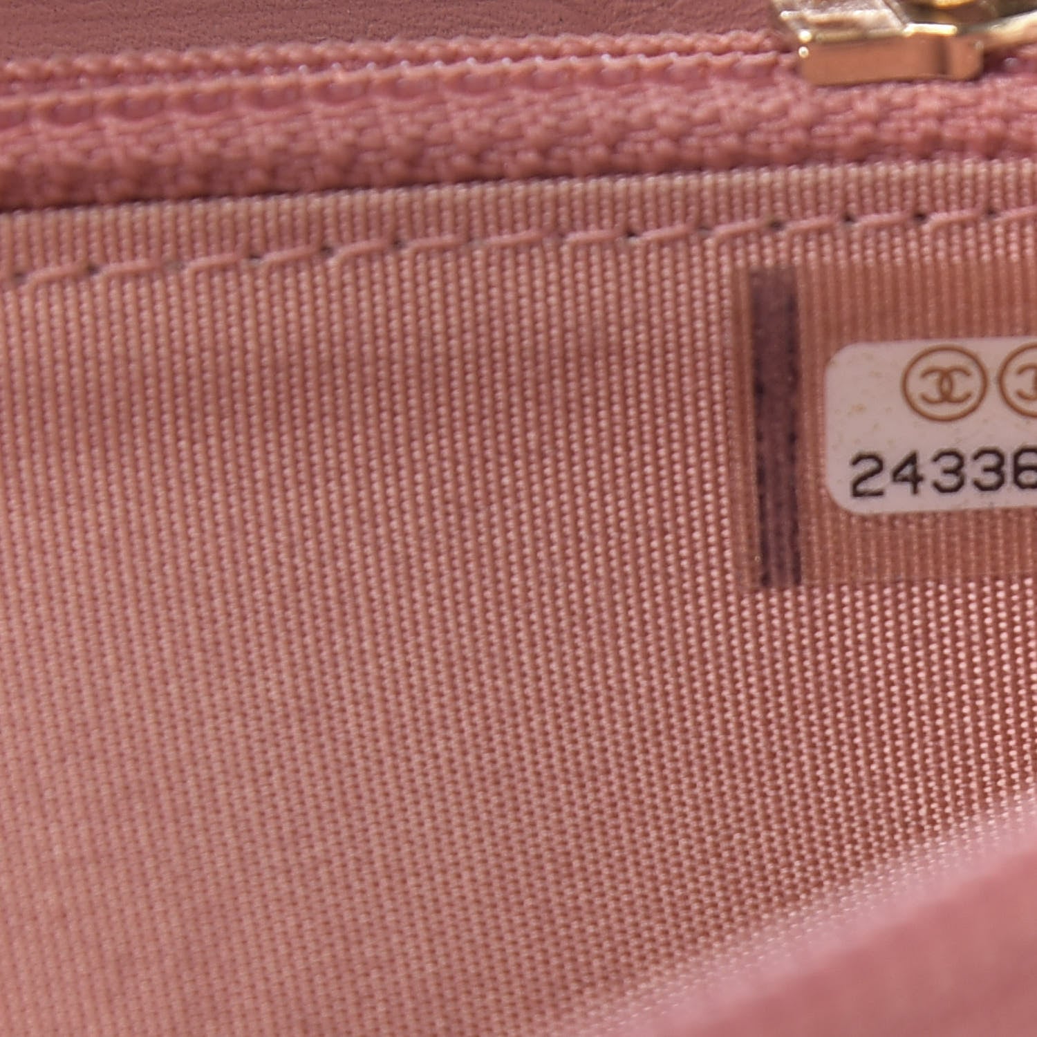 Chanel Caviar Quilted Boy Small Zip Around Wallet Pink 8 of 10