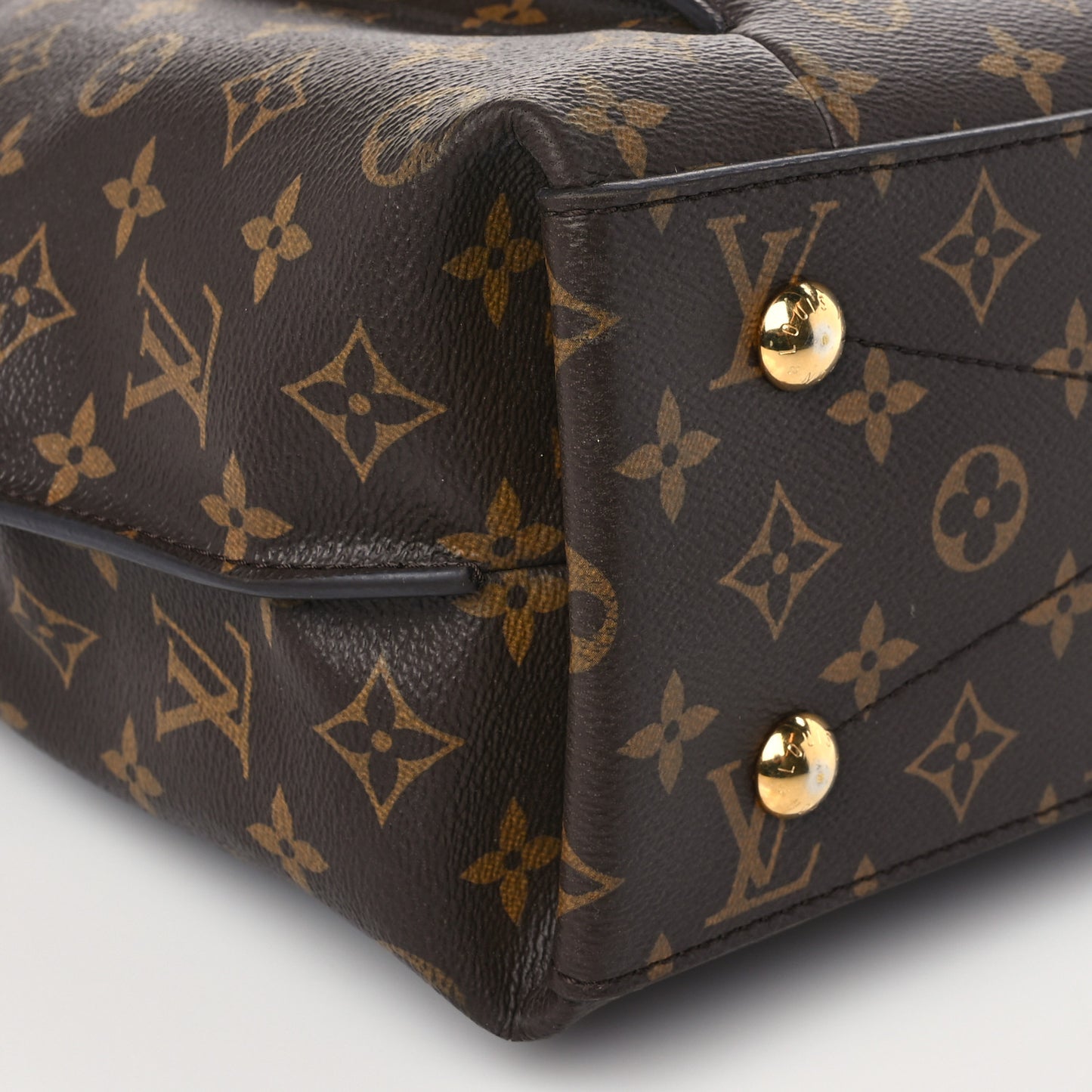 Monogram Metis