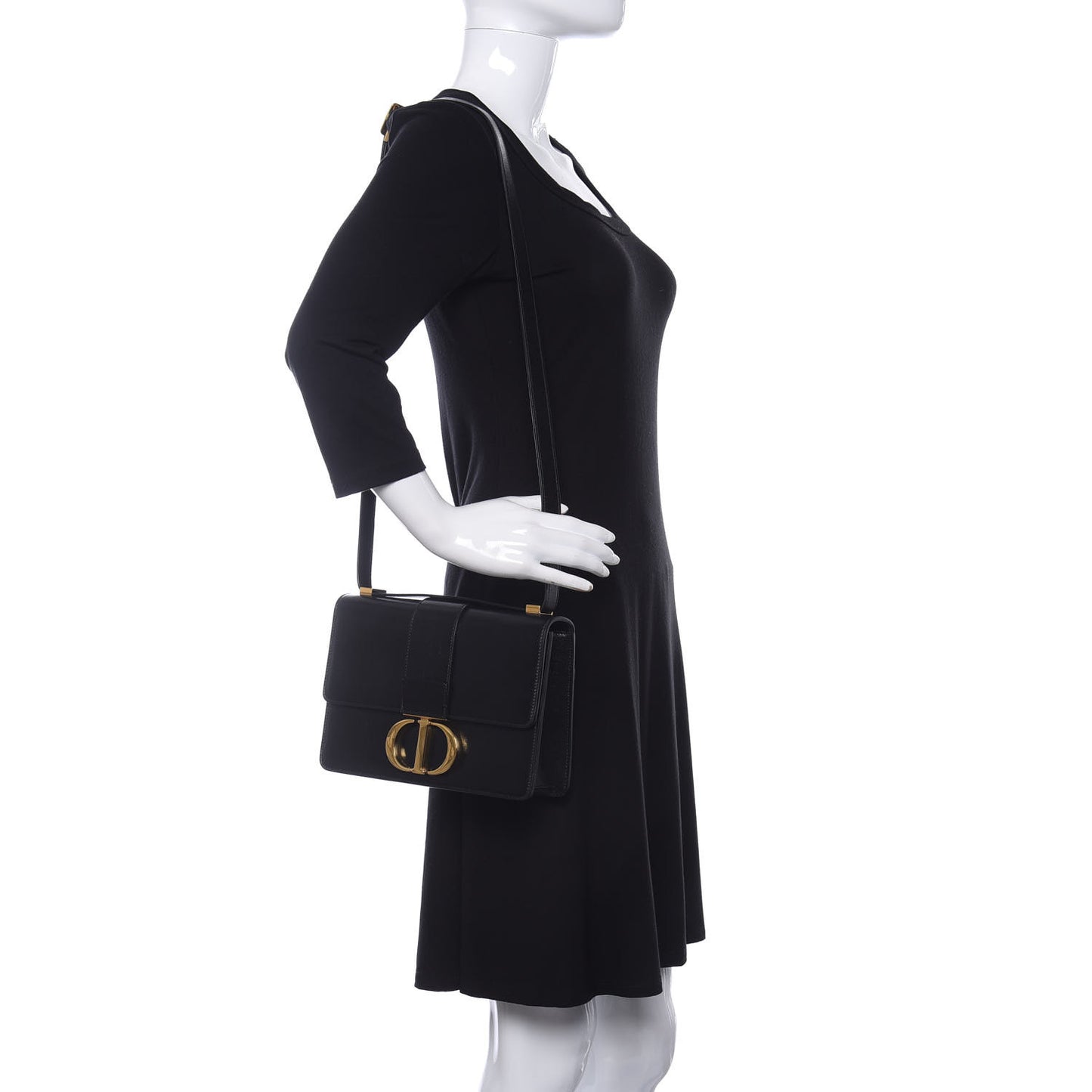 Smooth Calfskin 30 Montaigne Flap Bag Black