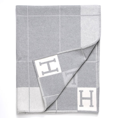 Hermes Wool Cashmere Avalon III Blanket Ecru Gris Clair 3 of 4
