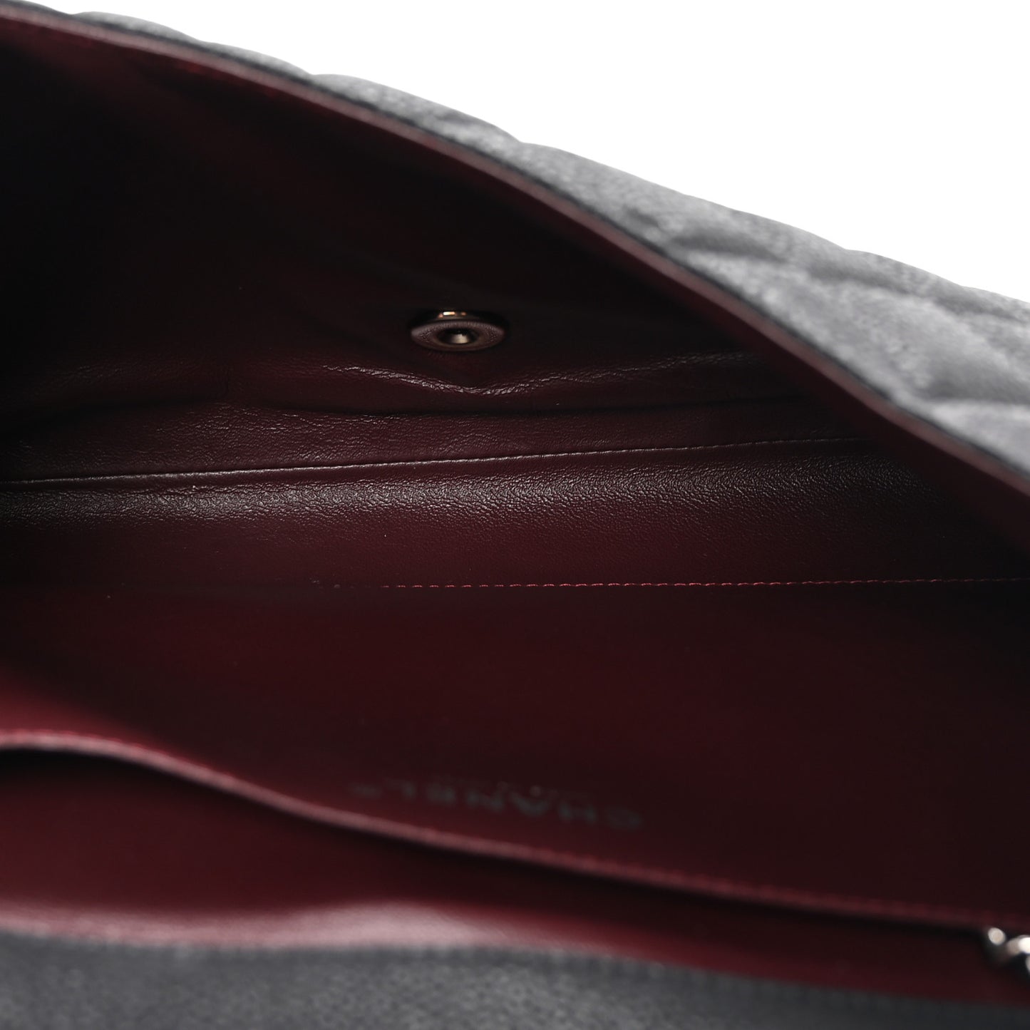 Iridescent Caviar Quilted Clutch With Chain Flap Black