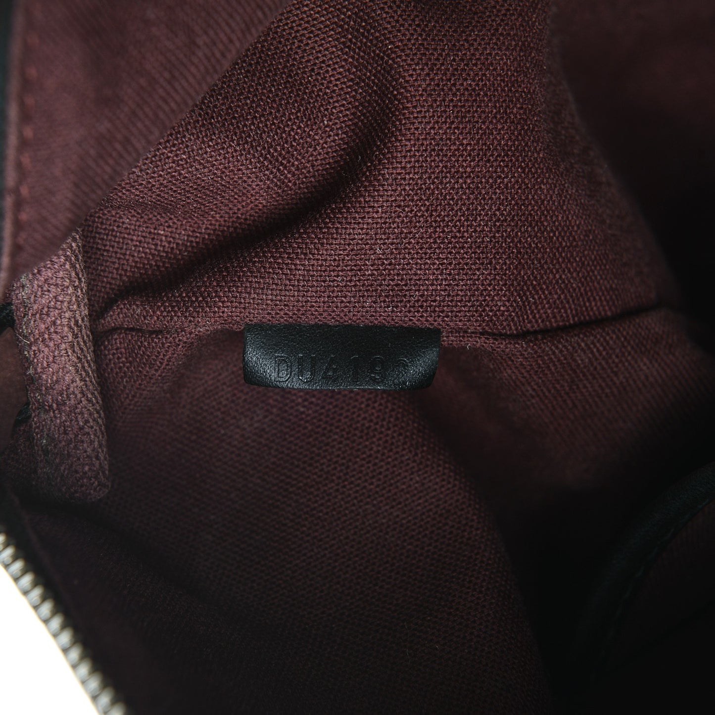 Monogram Macassar Kitan