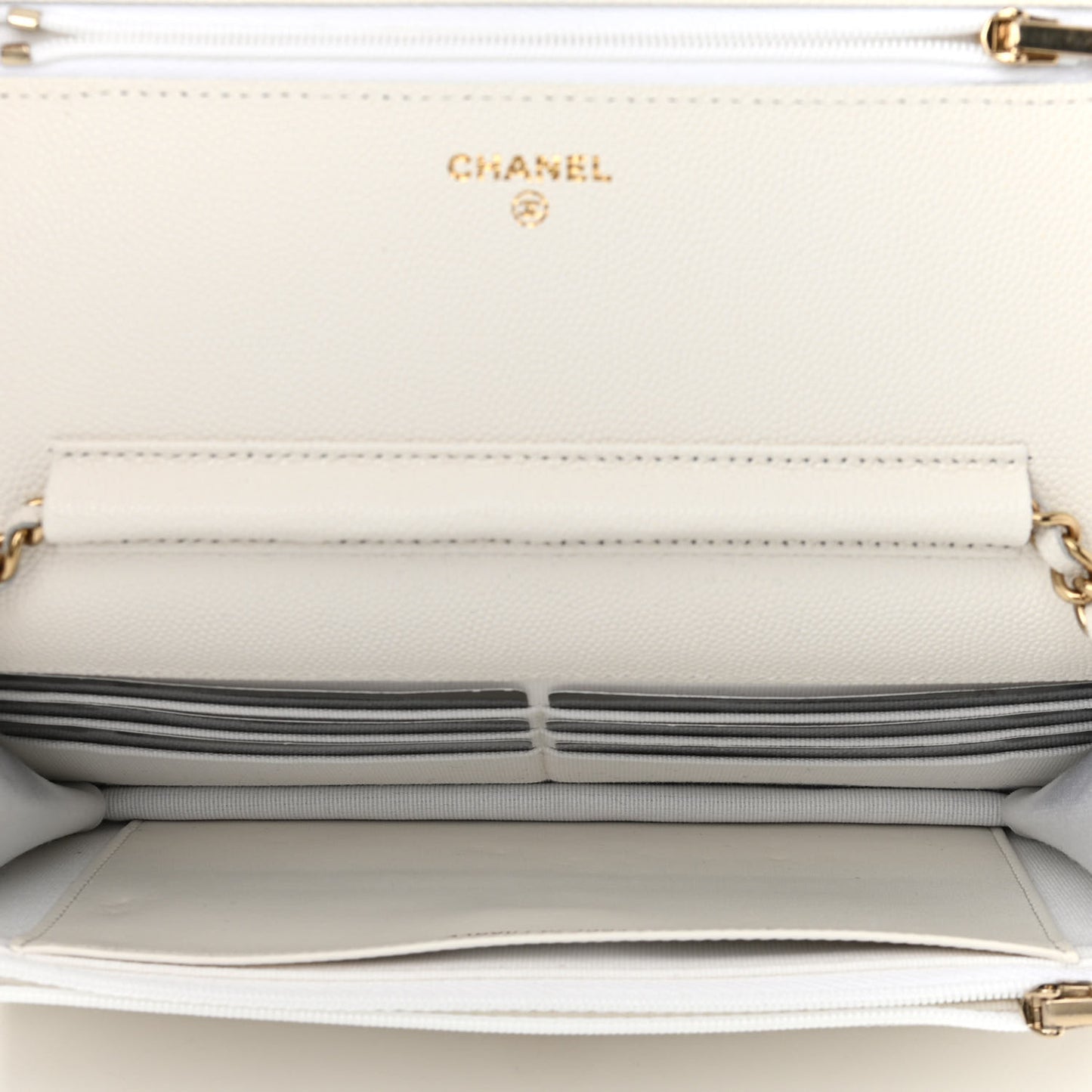 Caviar Quilted Wallet On Chain WOC White