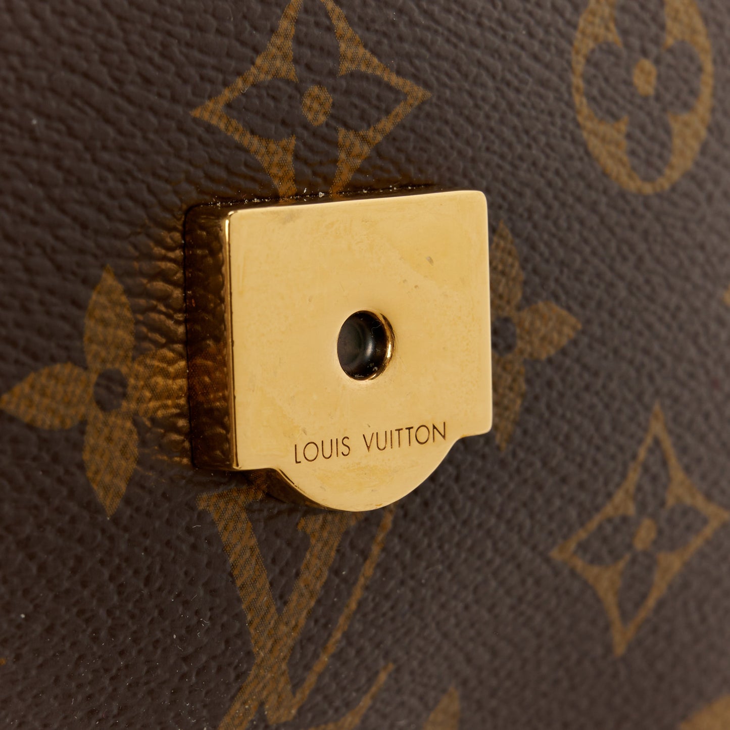 Monogram Passy