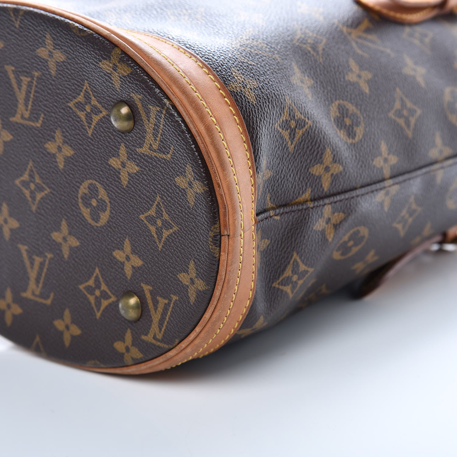 Louis Vuitton Monogram Petit Bucket 23 6 of 14
