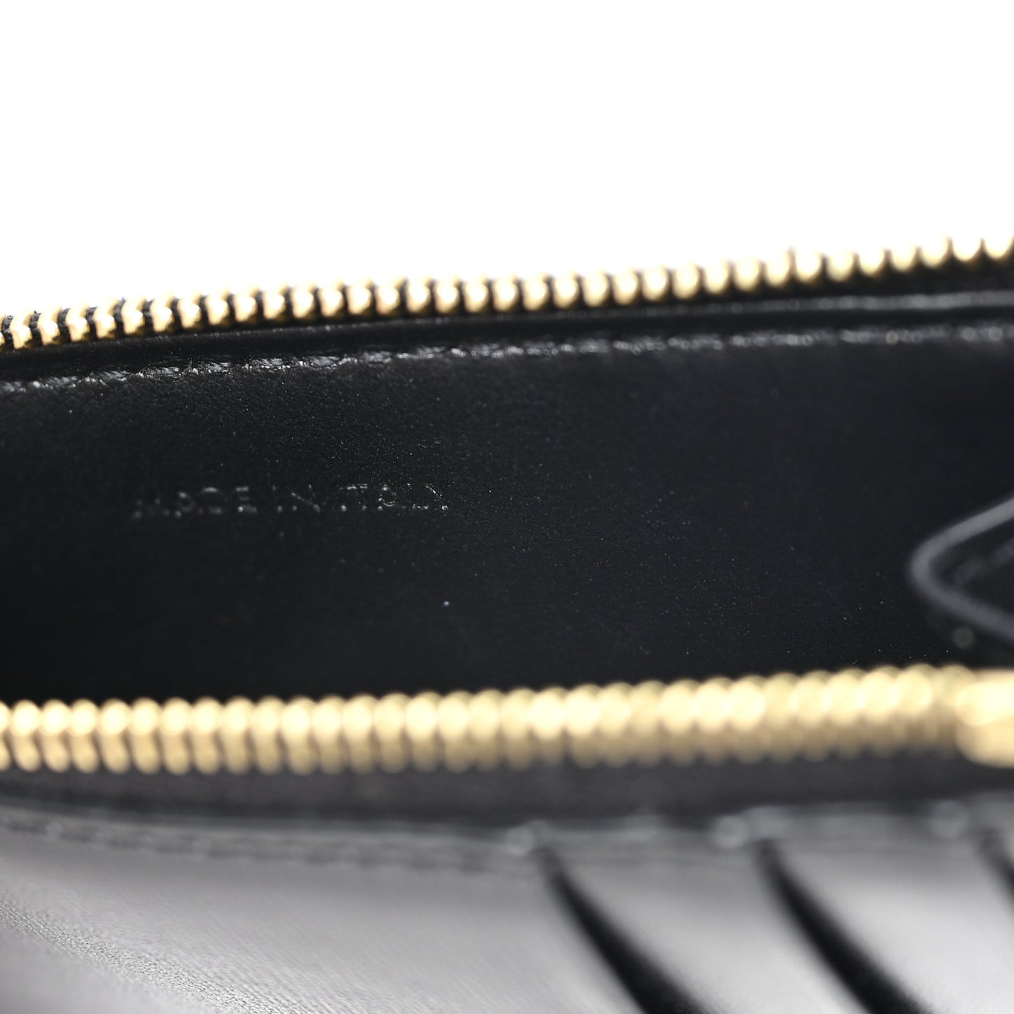 Triomphe Calfskin Zipped Card Holder Black