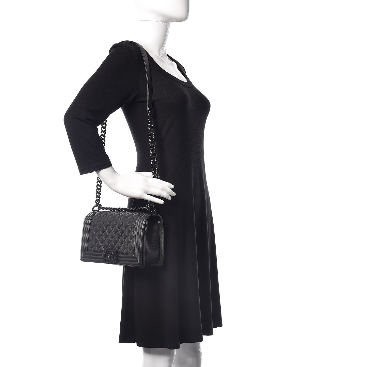 Caviar Quilted Medium Boy Flap So Black