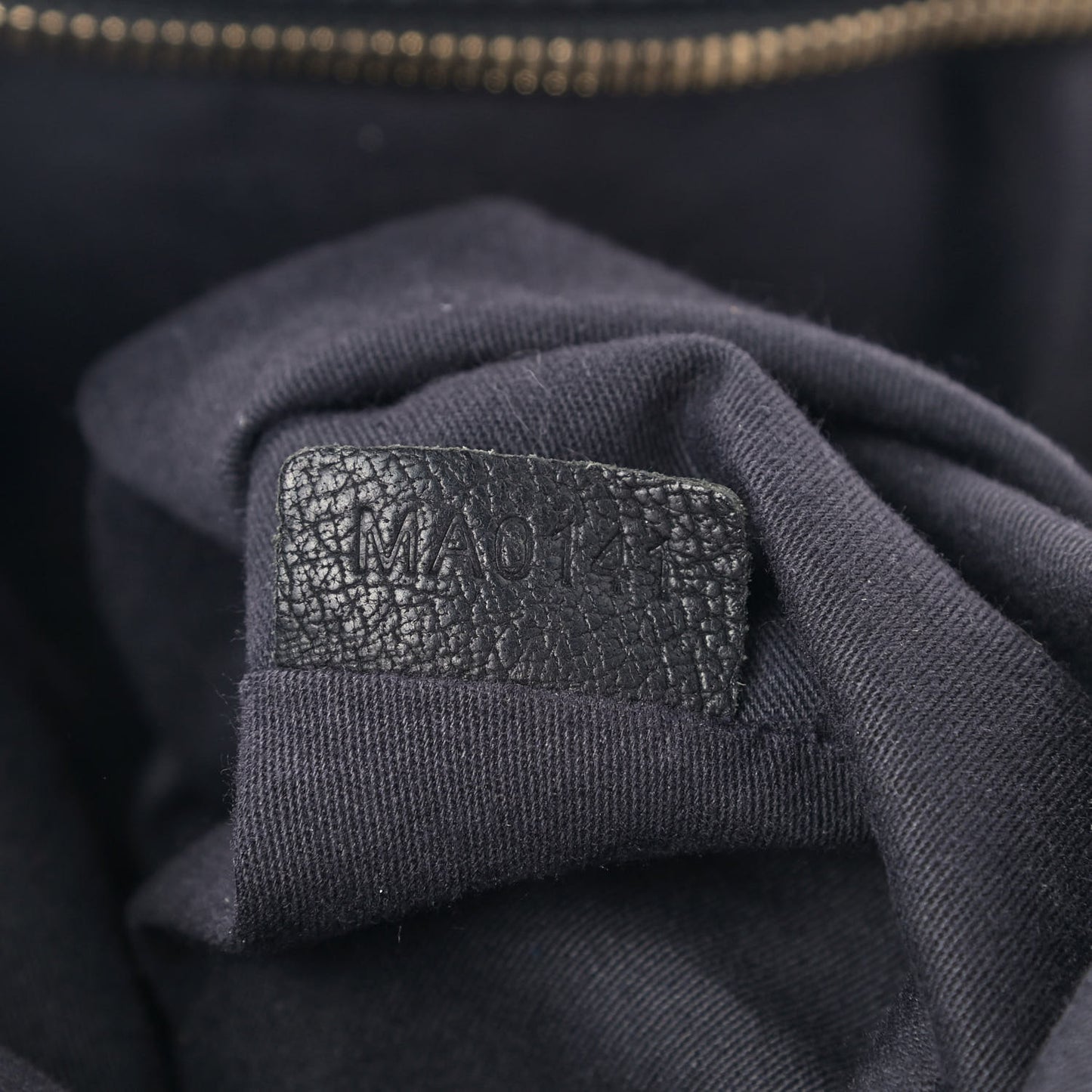 Buffalo Medium Ring Nightingale Black