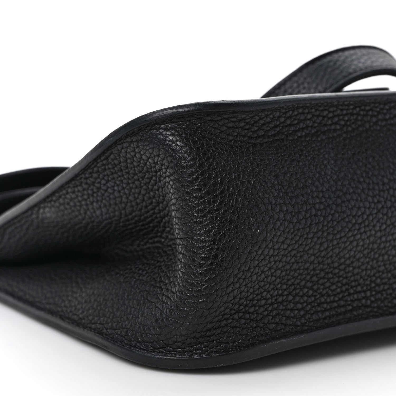 Hermes Taurillon Clemence Halzan 31 GM Black 7 of 12