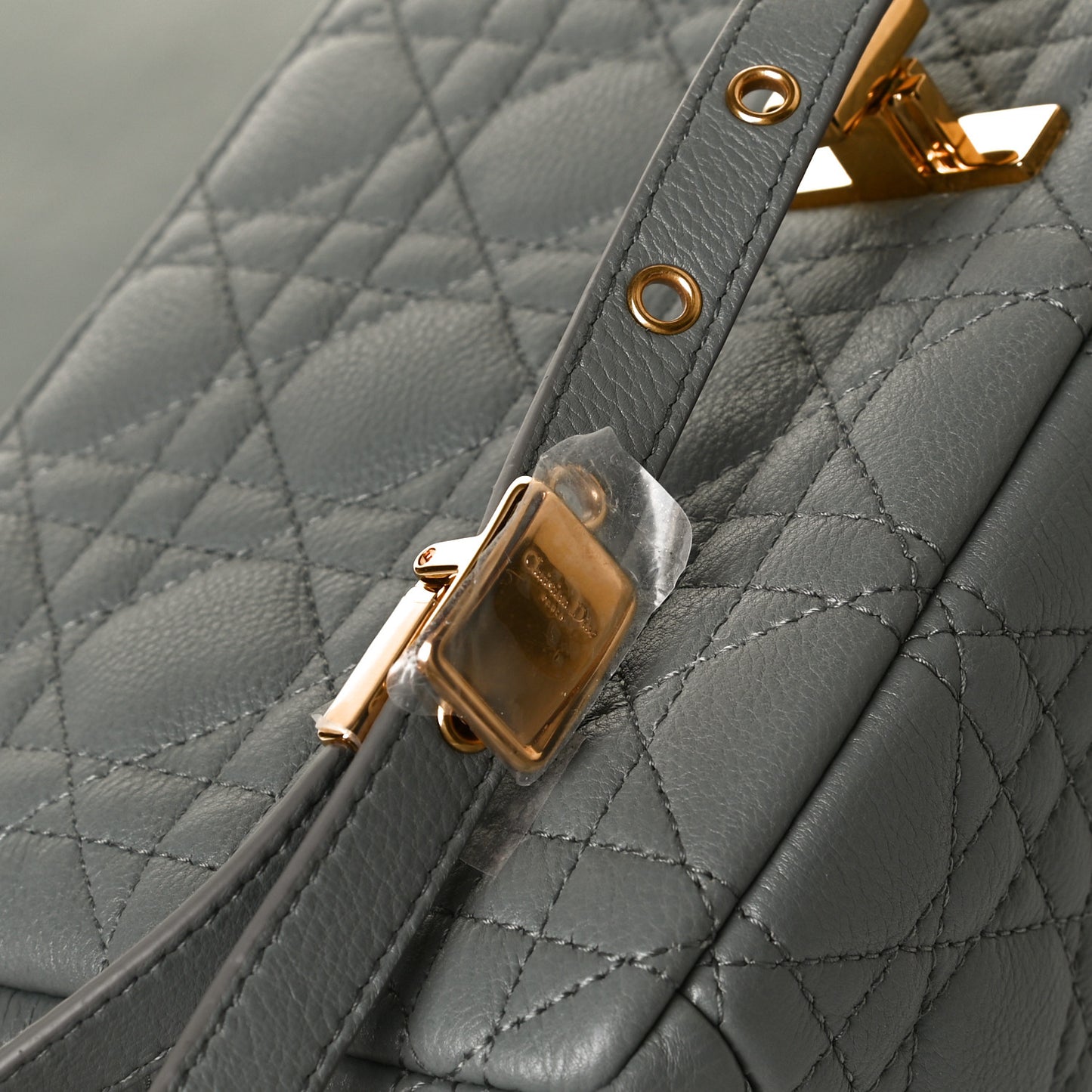 Lambskin Cannage Medium Caro Bag Grey