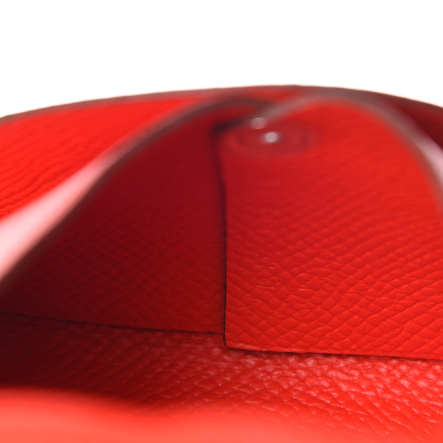 Epsom Bastia Coin Rouge De Coeur