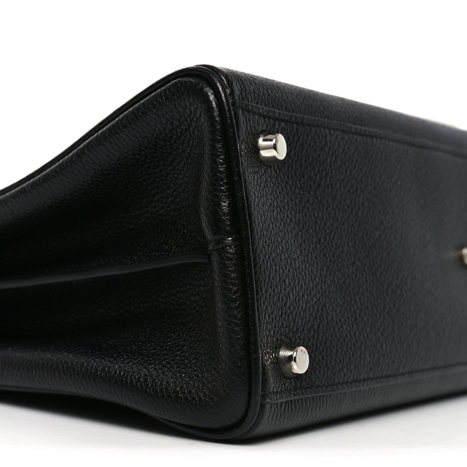Gucci Grainy Calfskin Medium Zumi Top Handle Bag Black 1859339