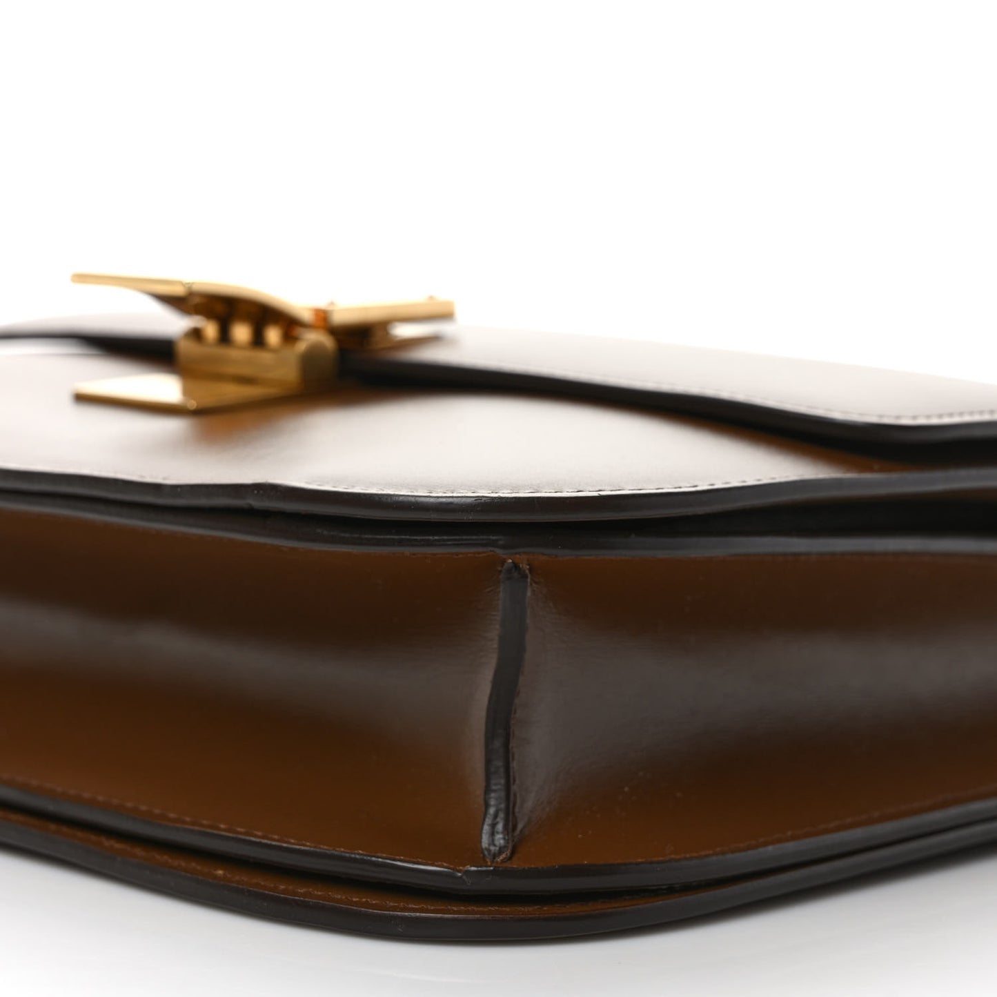 Box Calfskin Medium Classic Box Flap Bag Camel