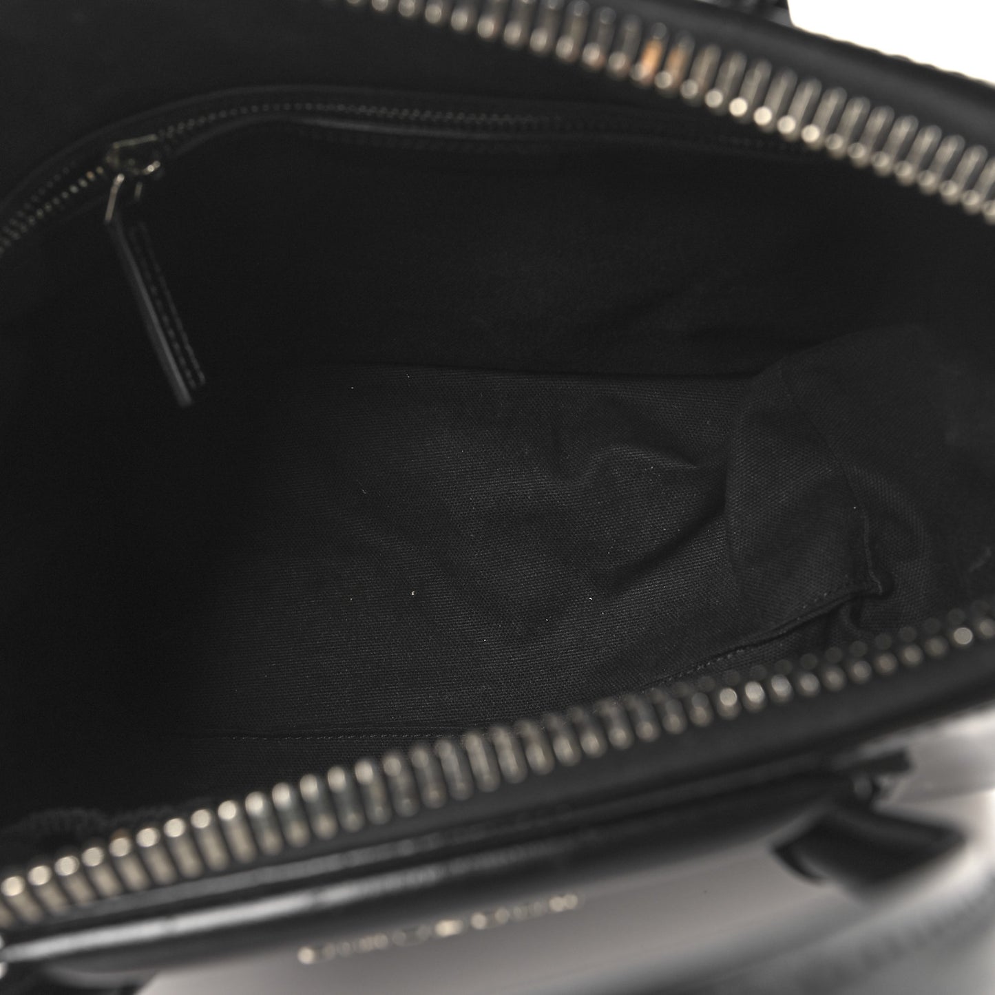 Shiny Lord Calfskin Small Antigona Black