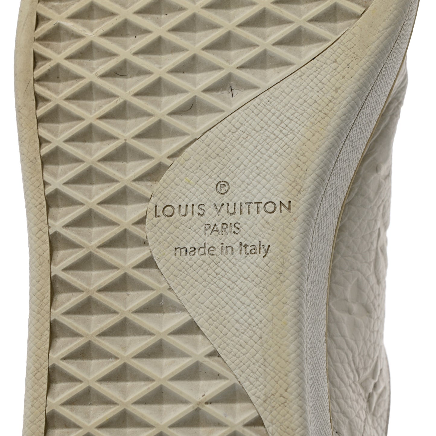 Grained Calfskin Embossed Monogram Mens Luxembourg Sneakers 10.5 White