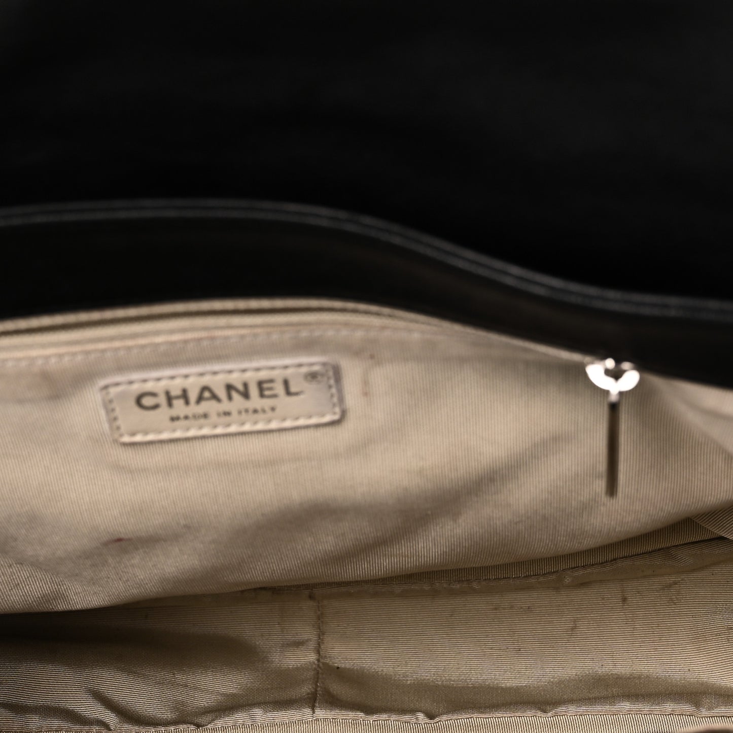 Washed Lambskin Quilted Maxi Chain Around Flap Black Black