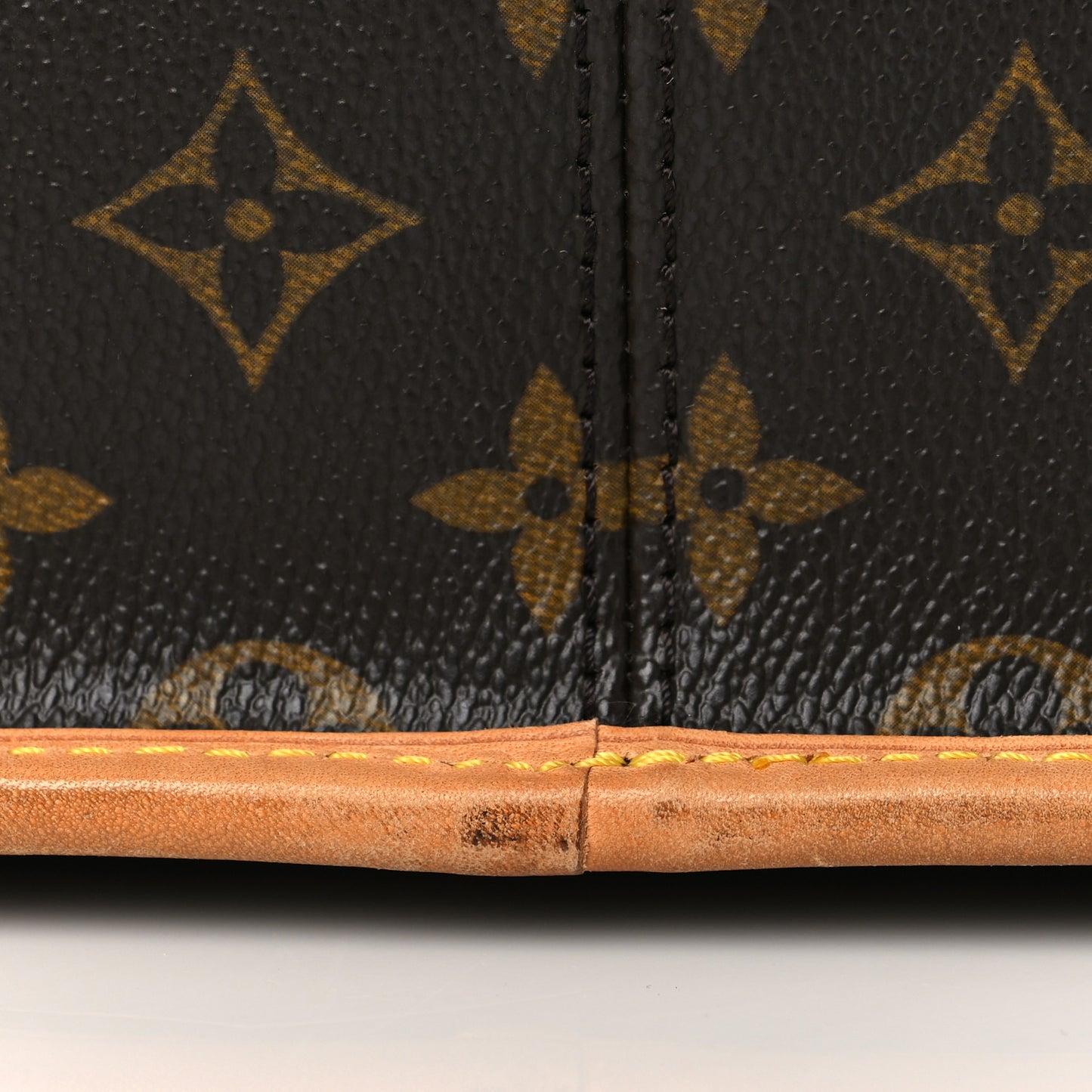 Monogram Sologne
