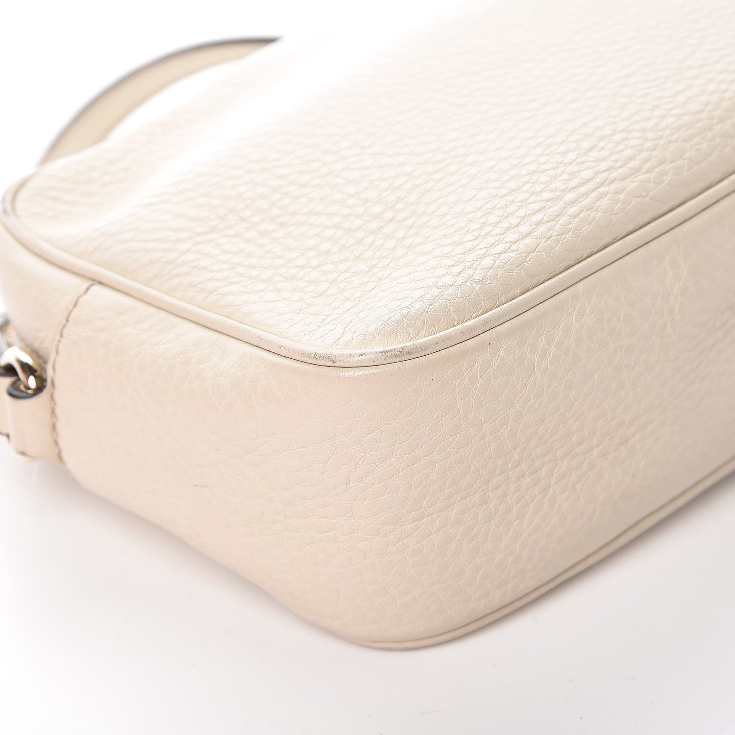 Gucci Pebbled Calfskin Small Soho Disco Bag Off White 13 of 15