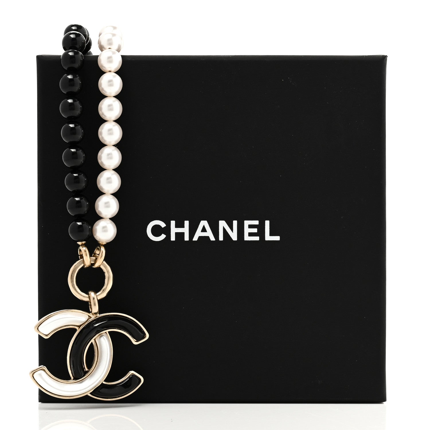 Chanel Pearl Beaded CC Necklace Black White 5 of 5