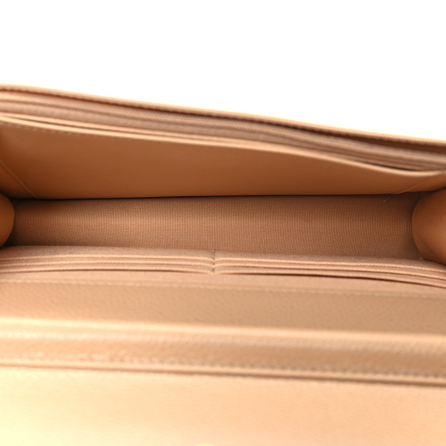 Caviar Quilted Wallet on Chain WOC Beige