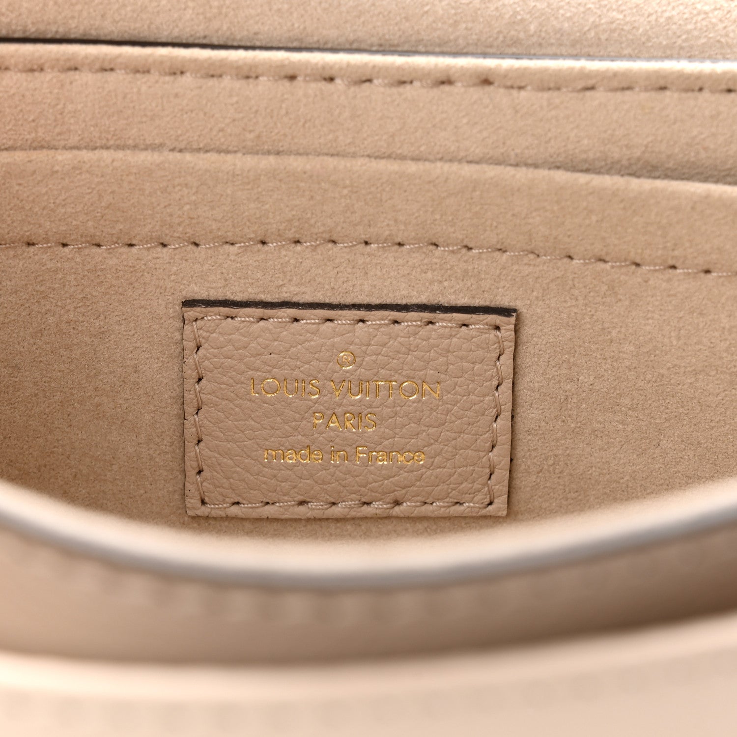 Louis Vuitton Grained Calfskin Lockme Tender Greige 6 of 9