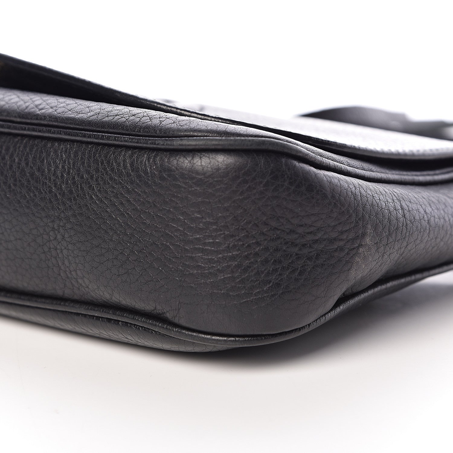 Gucci Pebbled Calfskin Medium Soho Flap Crossbody Black 9 of 12