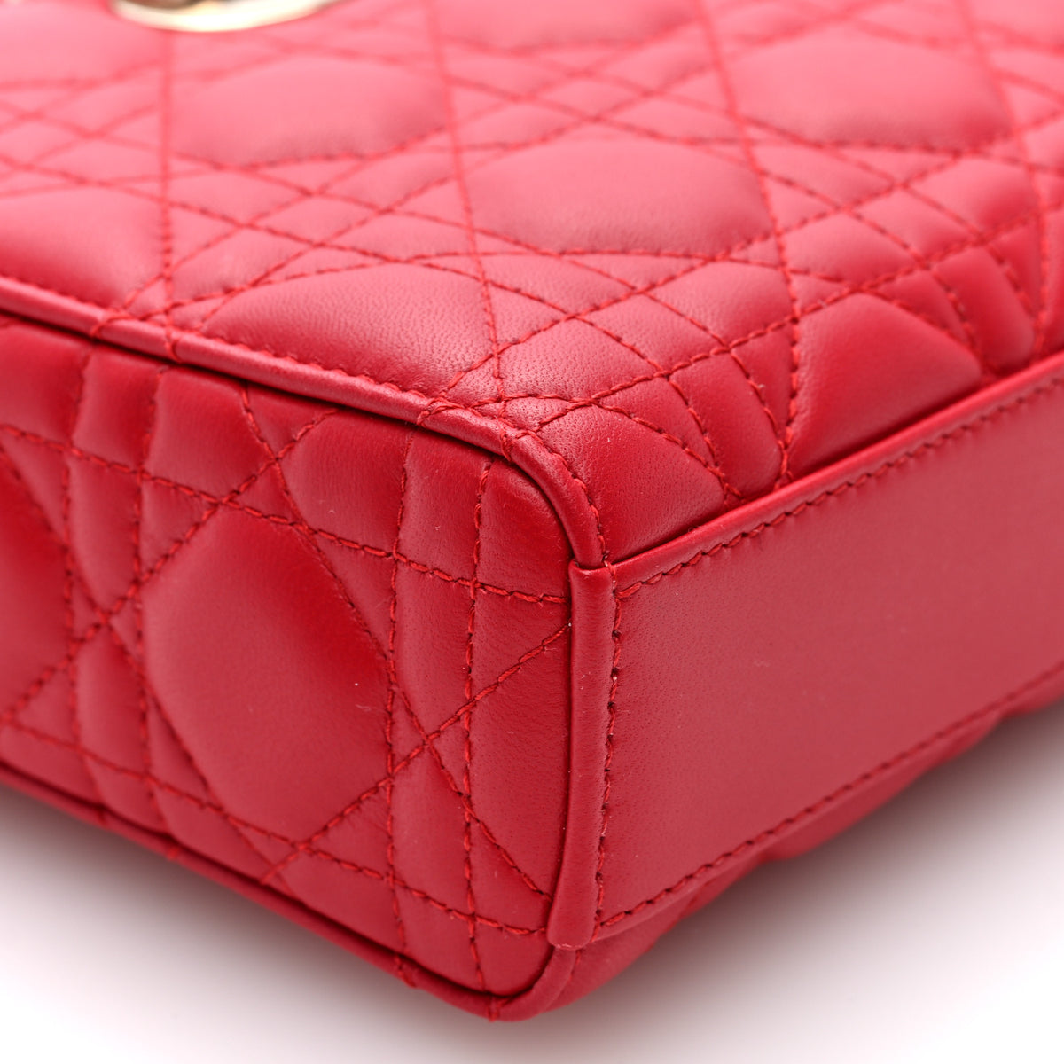 Lambskin Cannage Medium Lady D-Joy Flame Scarlet