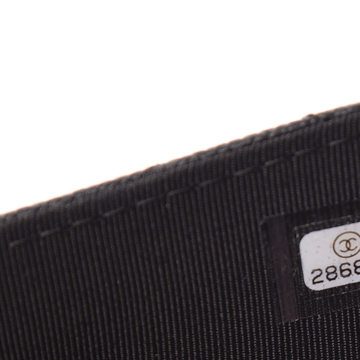 Caviar Quilted Classic Strap Pouch Black