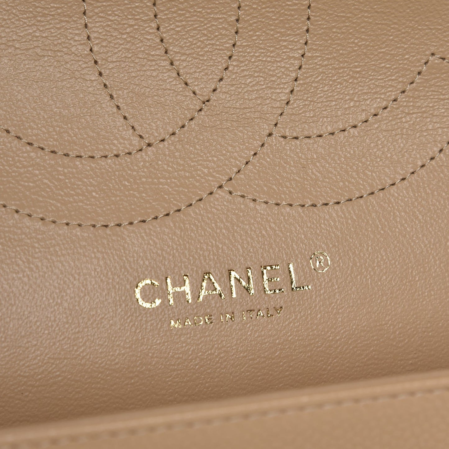 Caviar Quilted Jumbo Double Flap Beige Clair