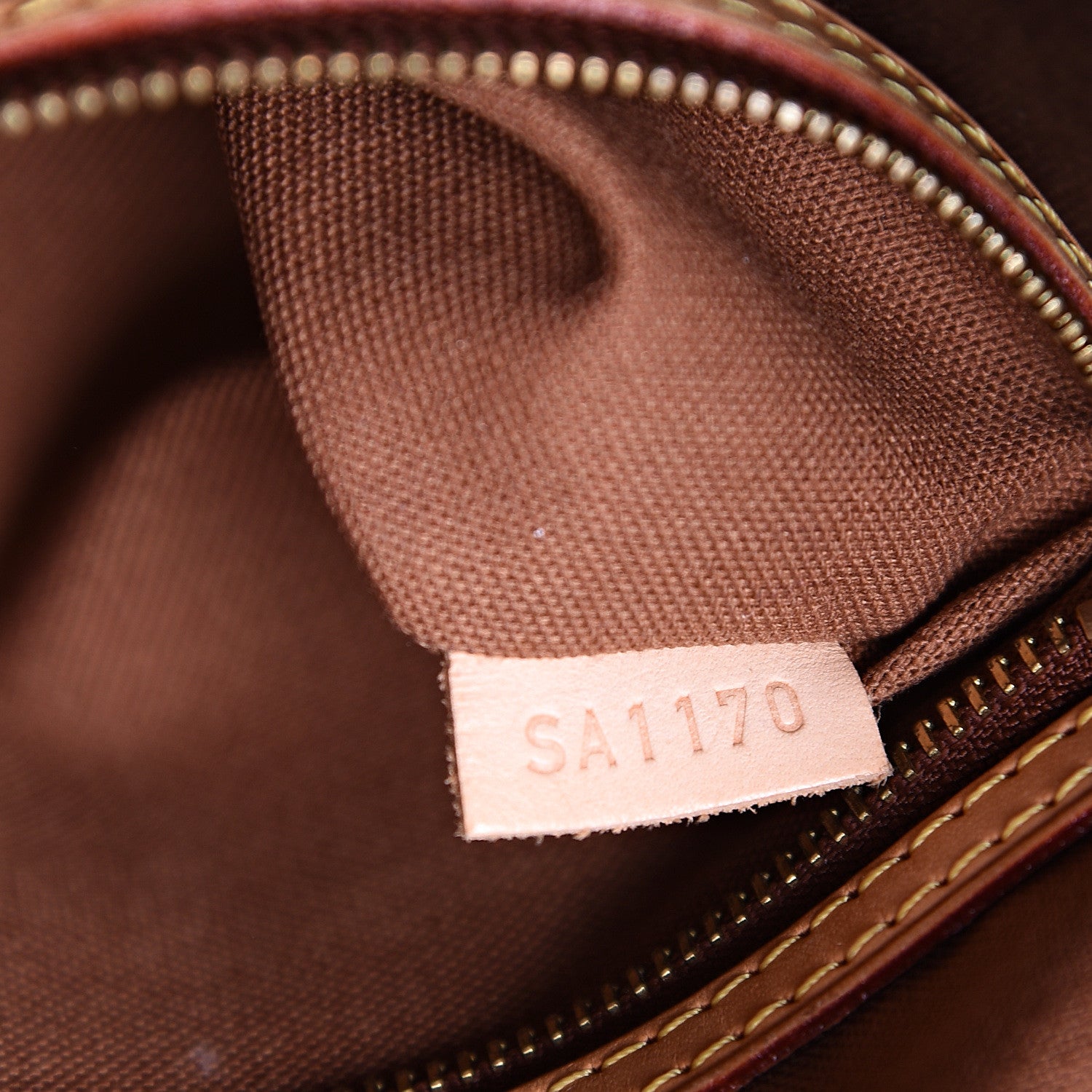 Louis Vuitton Monogram Batignolles Vertical 6 of 13