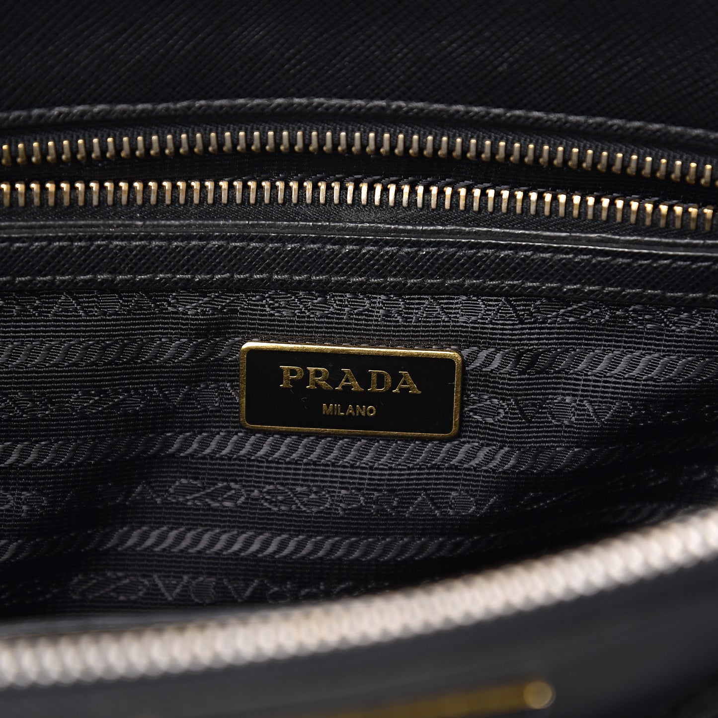 Saffiano Small Galleria Double Zip Tote Black