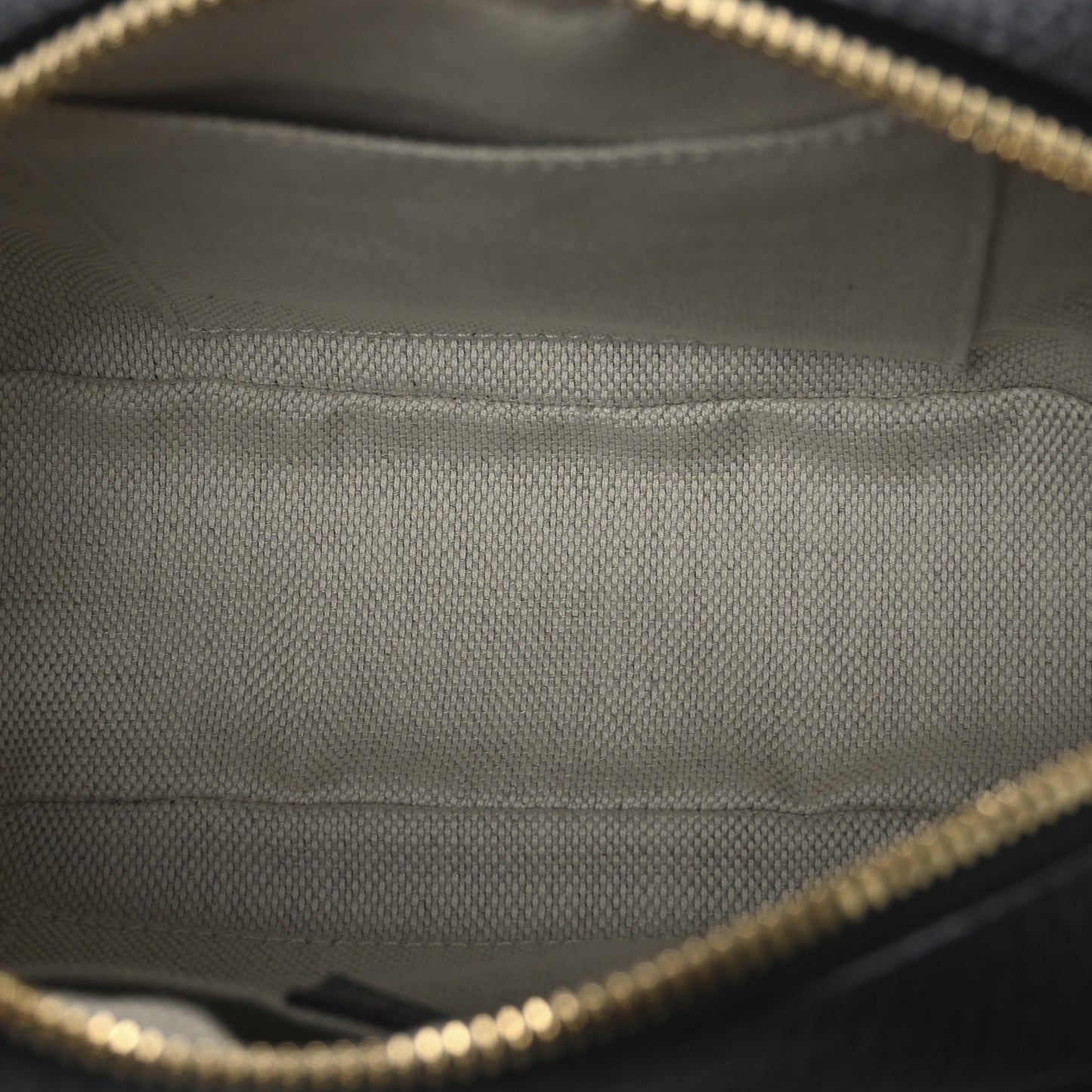 Pebbled Calfskin Small Soho Disco Bag Black