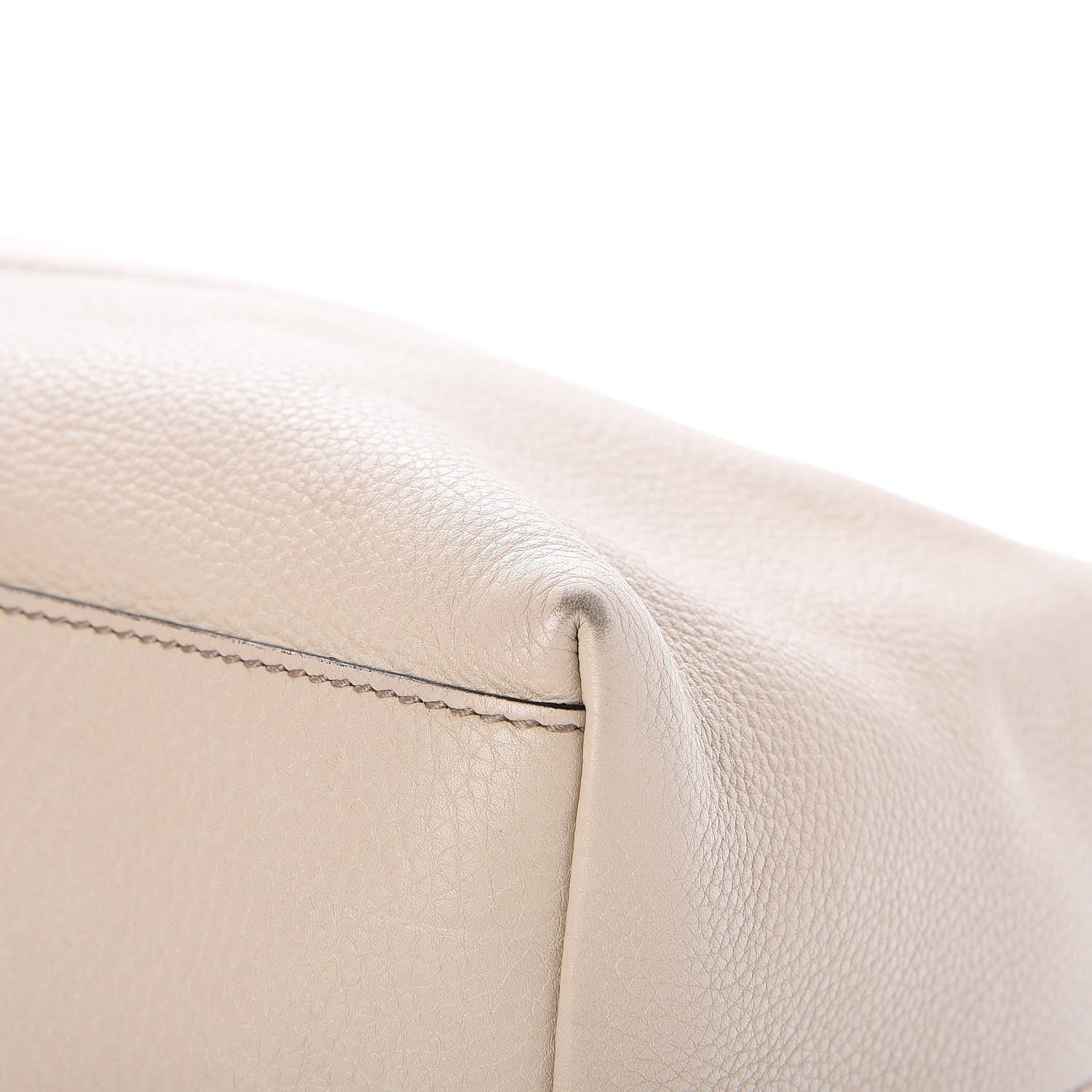 Gucci Pebbled Calfskin Medium Soho Chain Shoulder Bag Off White 9 of 11