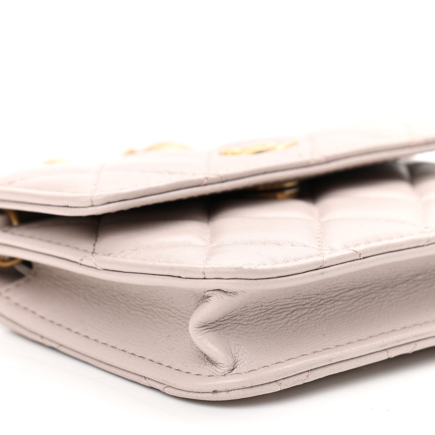 Lambskin Quilted Pearl Crush Clutch With Chain Light Purple