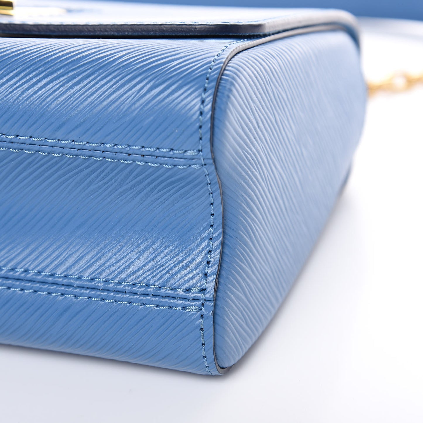 Epi Twist Shoulder Bag MM Blue Jean