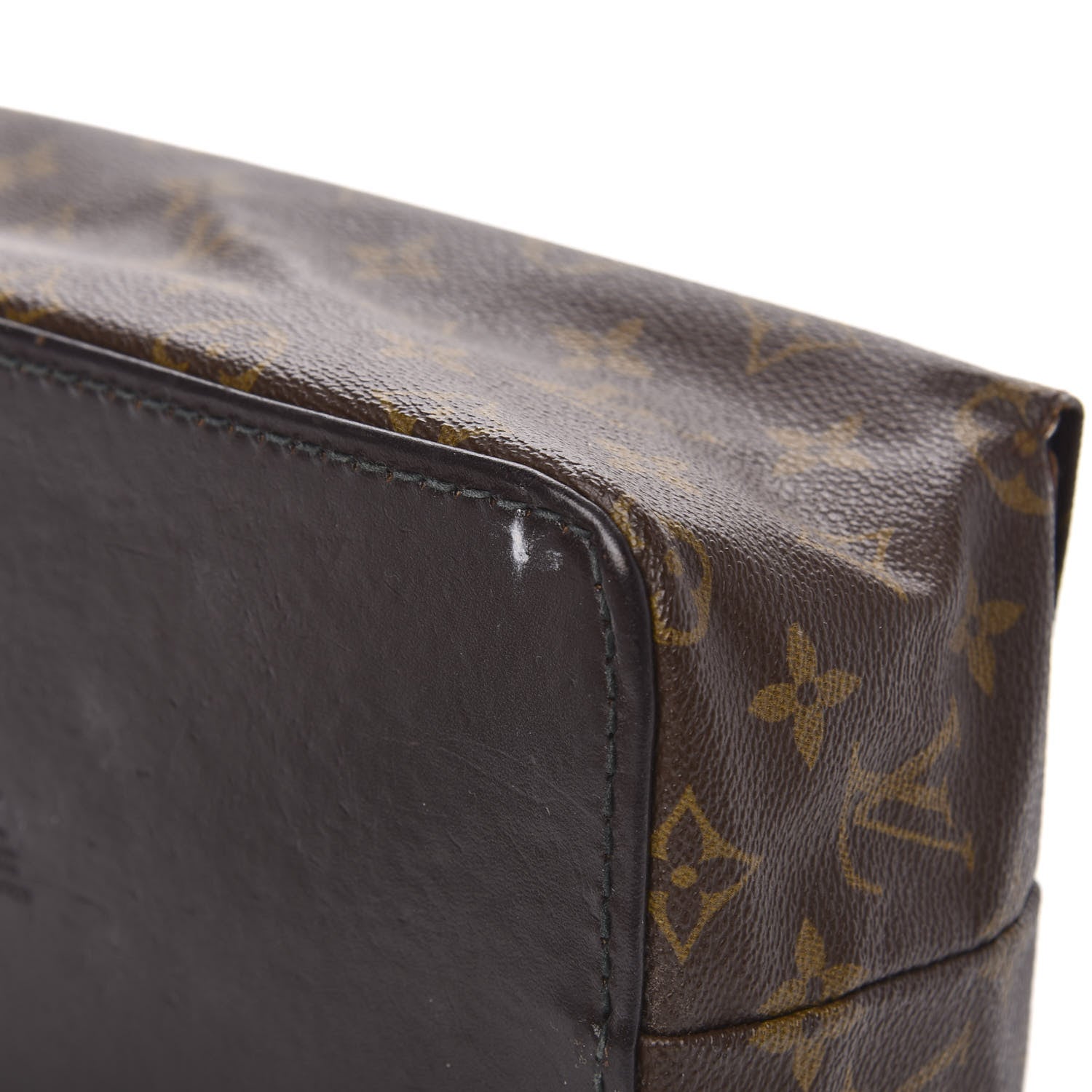 Louis Vuitton Monogram Toiletry Pouch 12 of 15