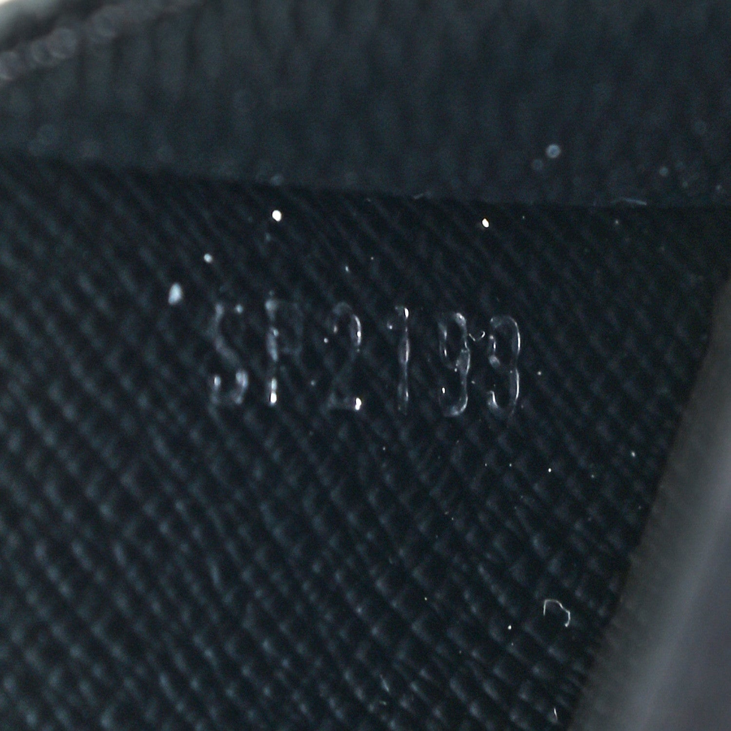 Louis Vuitton Monogram Eclipse Porte-Cartes Double Card Holder 7 of 7