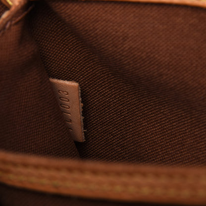 Louis Vuitton Monogram Alma PM 7 of 29