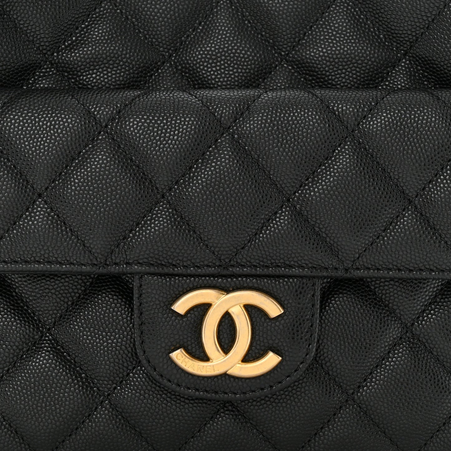 Caviar Quilted Wavy CC Hobo Black