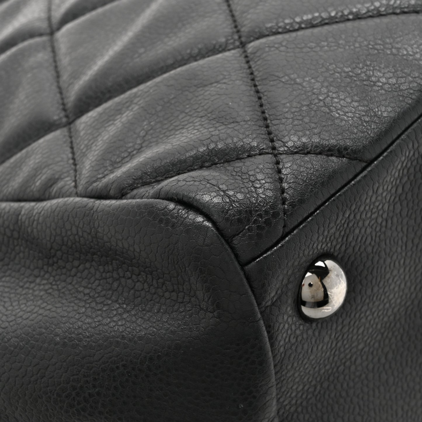 Soft Caviar Quilted Large Cells Tote Black
