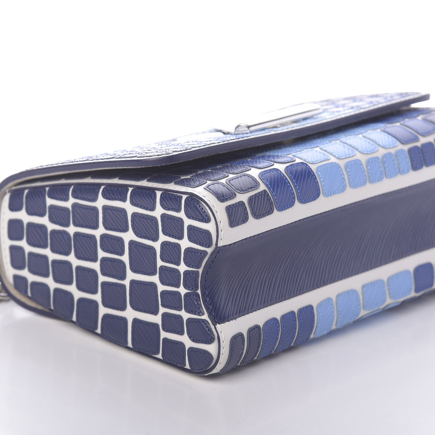 Epi Savane Twist Shoulder Bag MM Blue