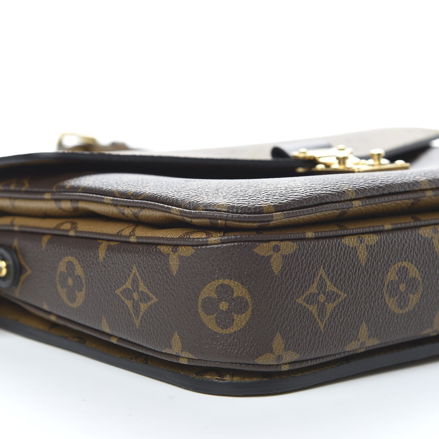 Reverse Monogram Pochette Metis