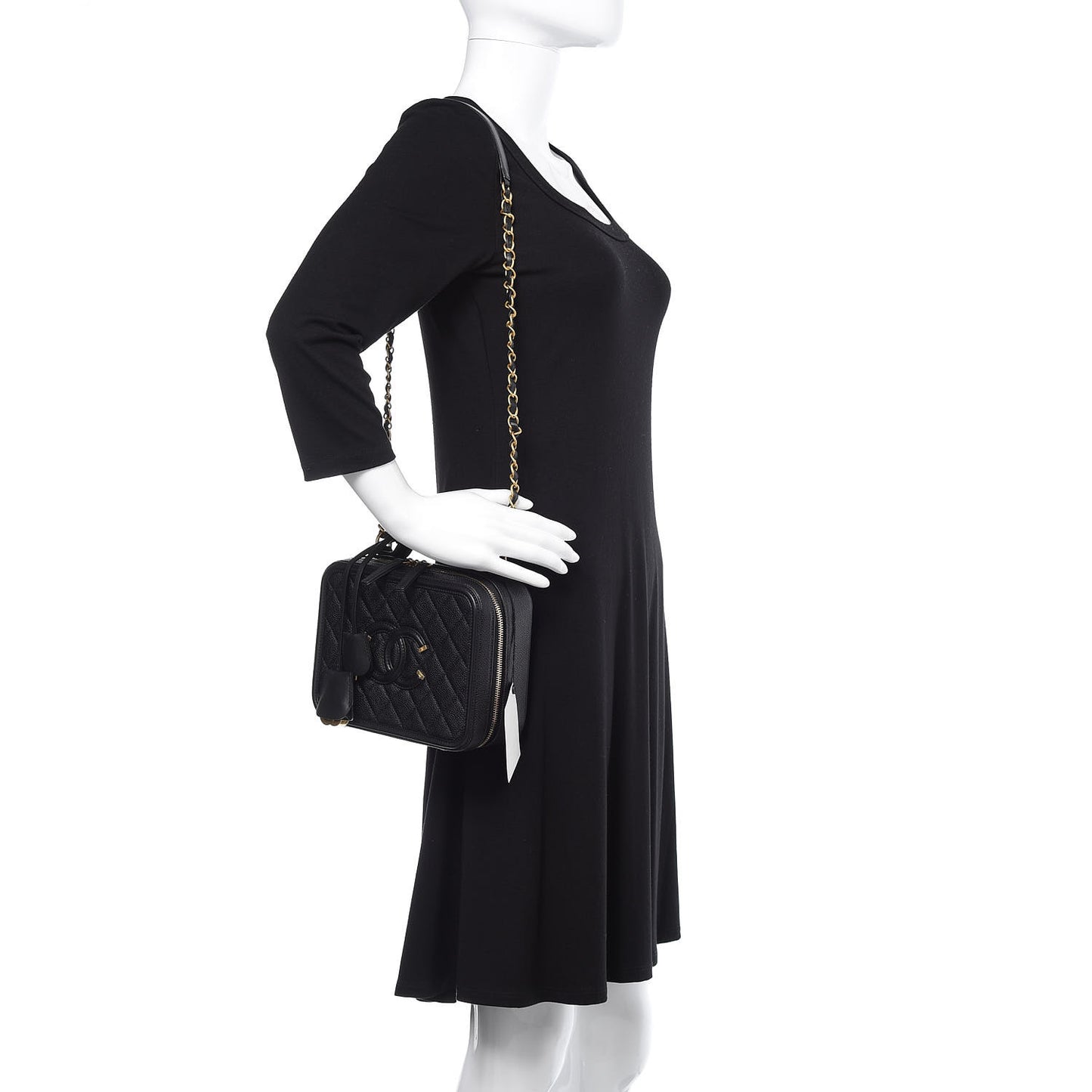 Caviar Quilted Medium CC Filigree Vanity Case Black