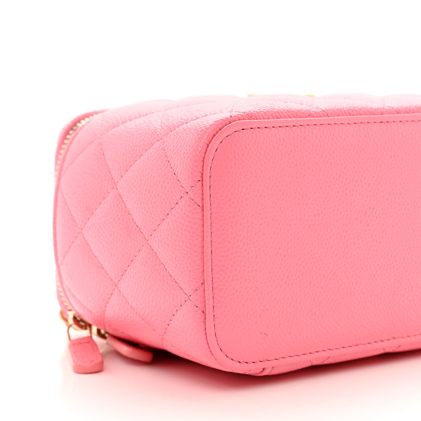 Shiny Caviar Quilted Pick Me Up Vanity Case Pink