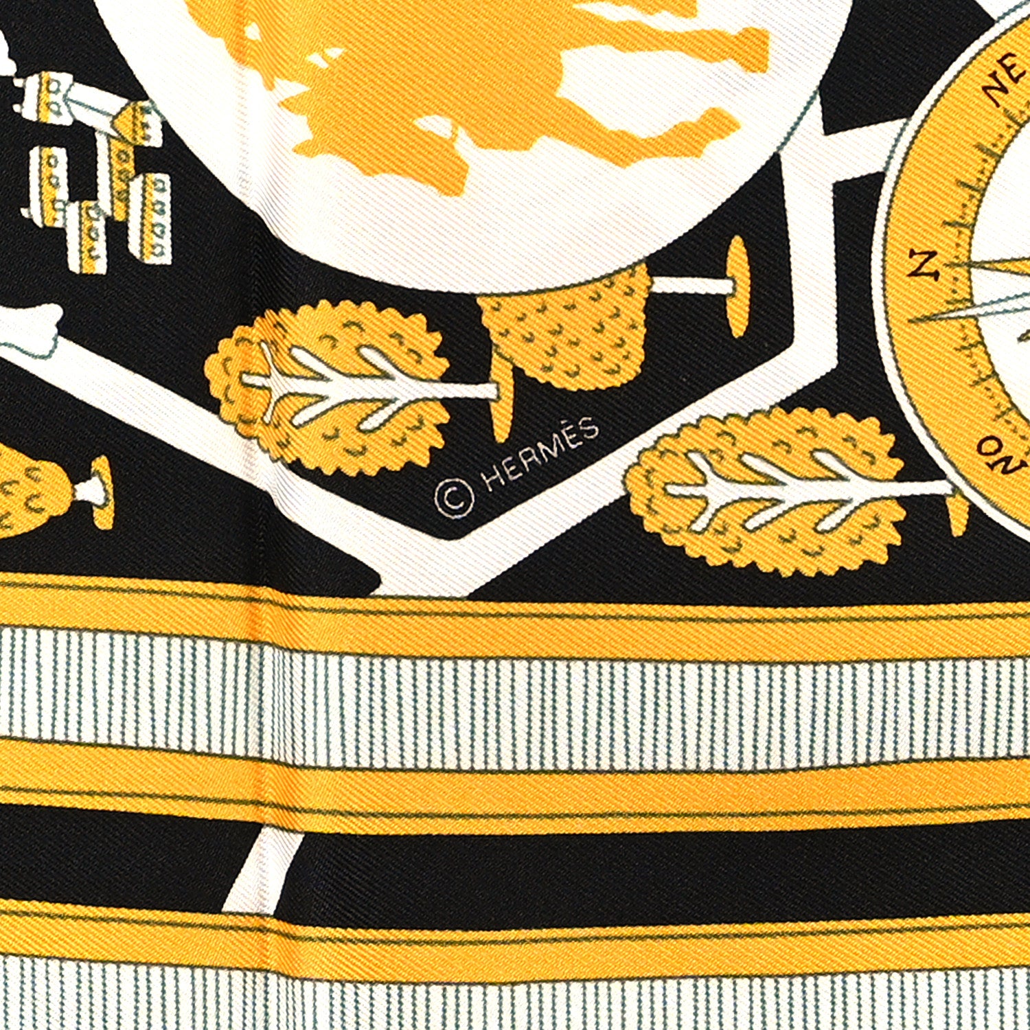 Hermes Silk Les Nouveaux Amoureux de Paris Scarf 90 Black White Jaune 4 of 4