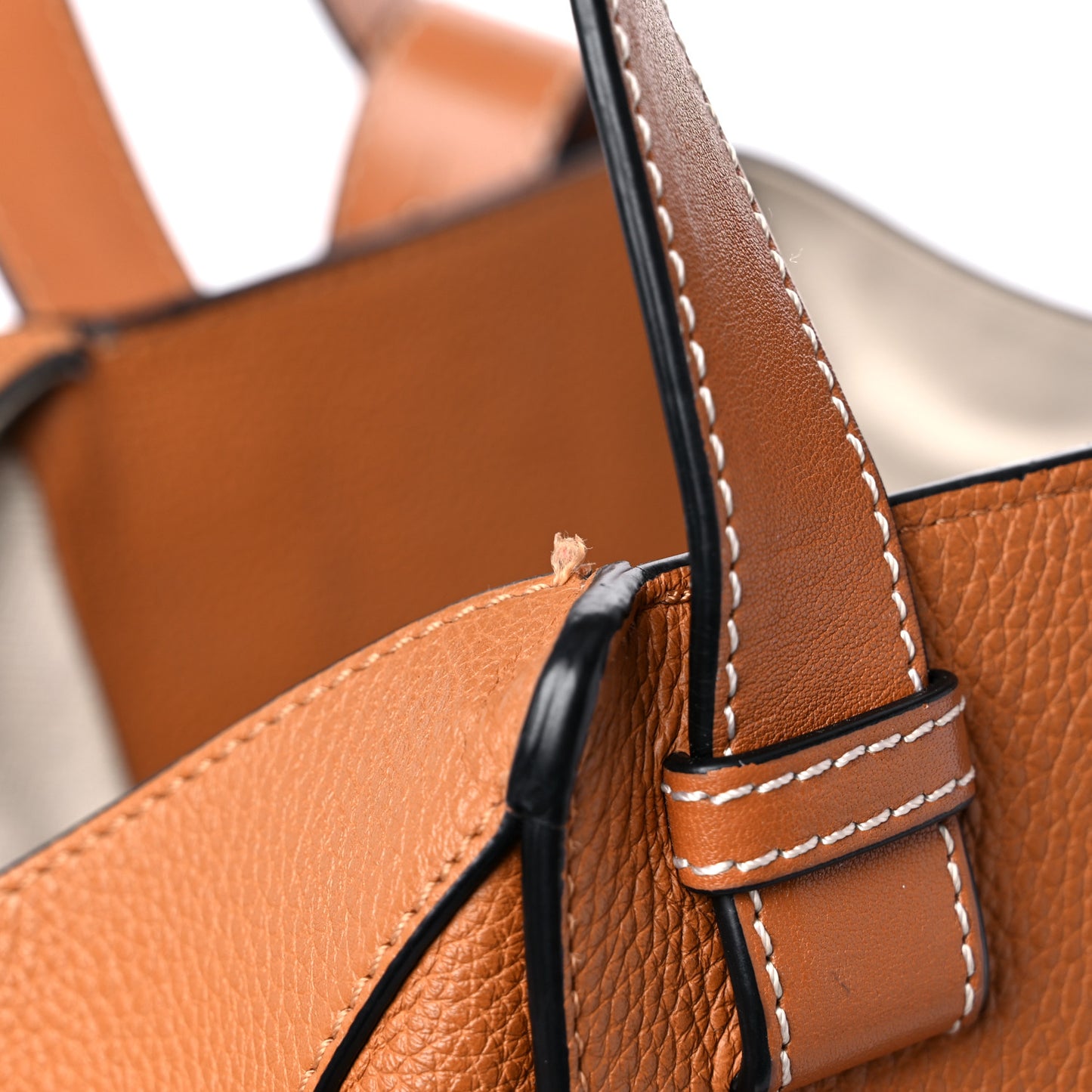 Calfskin Medium Hammock Shoulder Bag Light Caramel