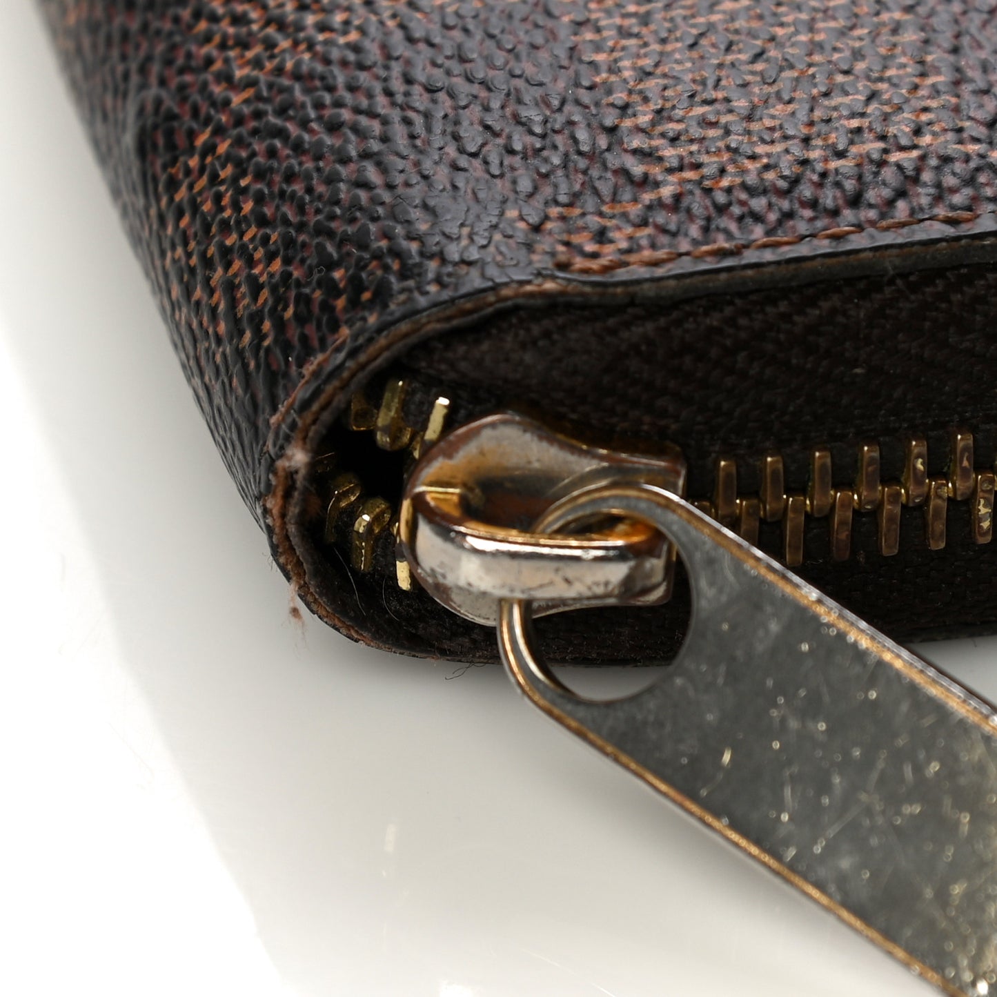Damier Ebene Zippy Wallet